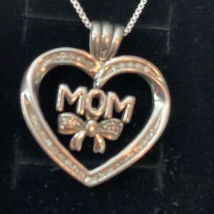 MOM necklace with bow and tiny diamonds